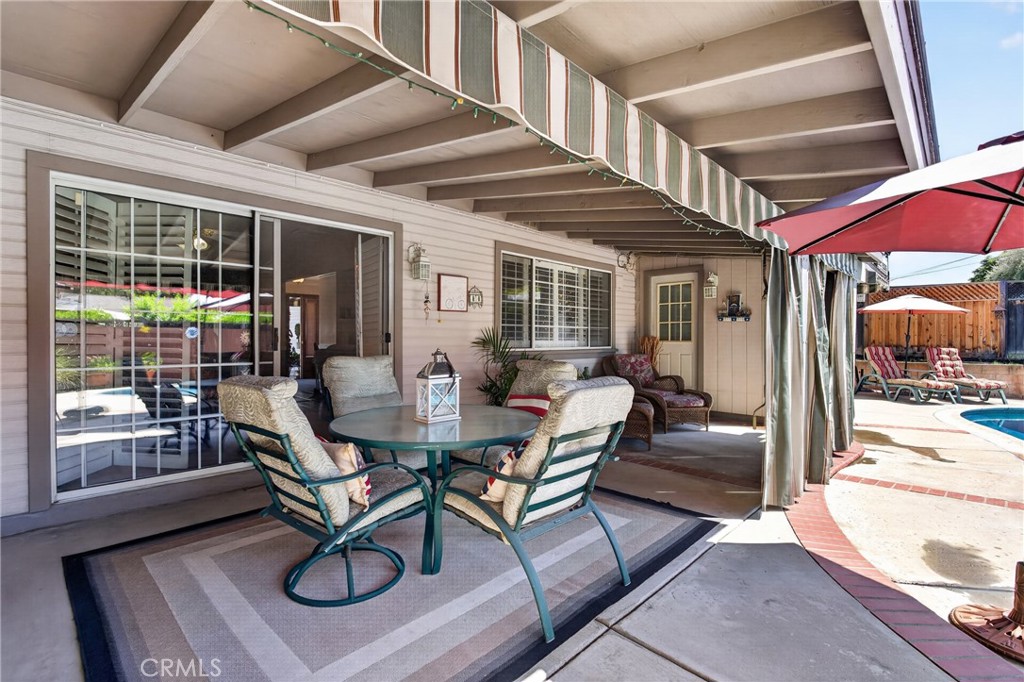 402 S San Mateo Street Property Photo 32