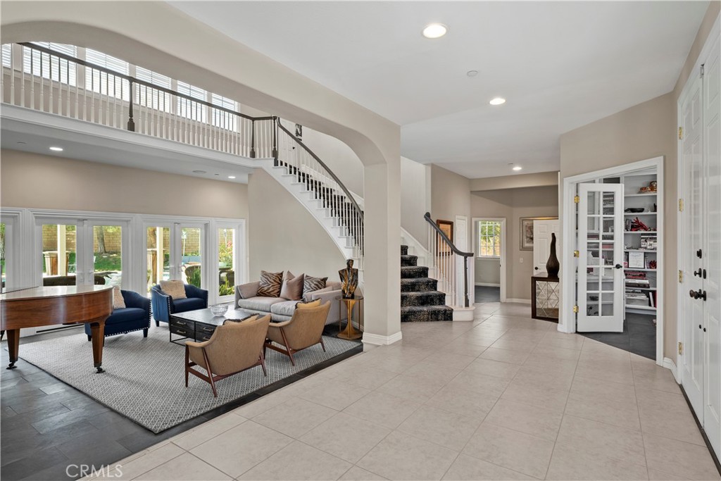 26983 Pilgrim Road Property Photo 6