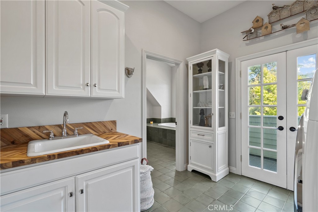 26983 Pilgrim Road Property Photo 33