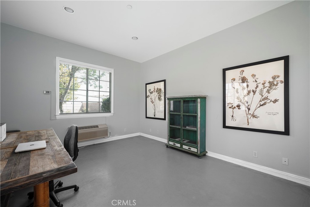 26983 Pilgrim Road Property Photo 54