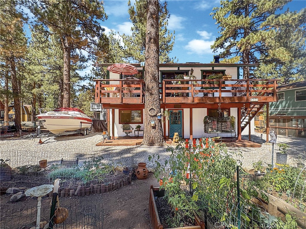 1971 Fern Property Photo 32