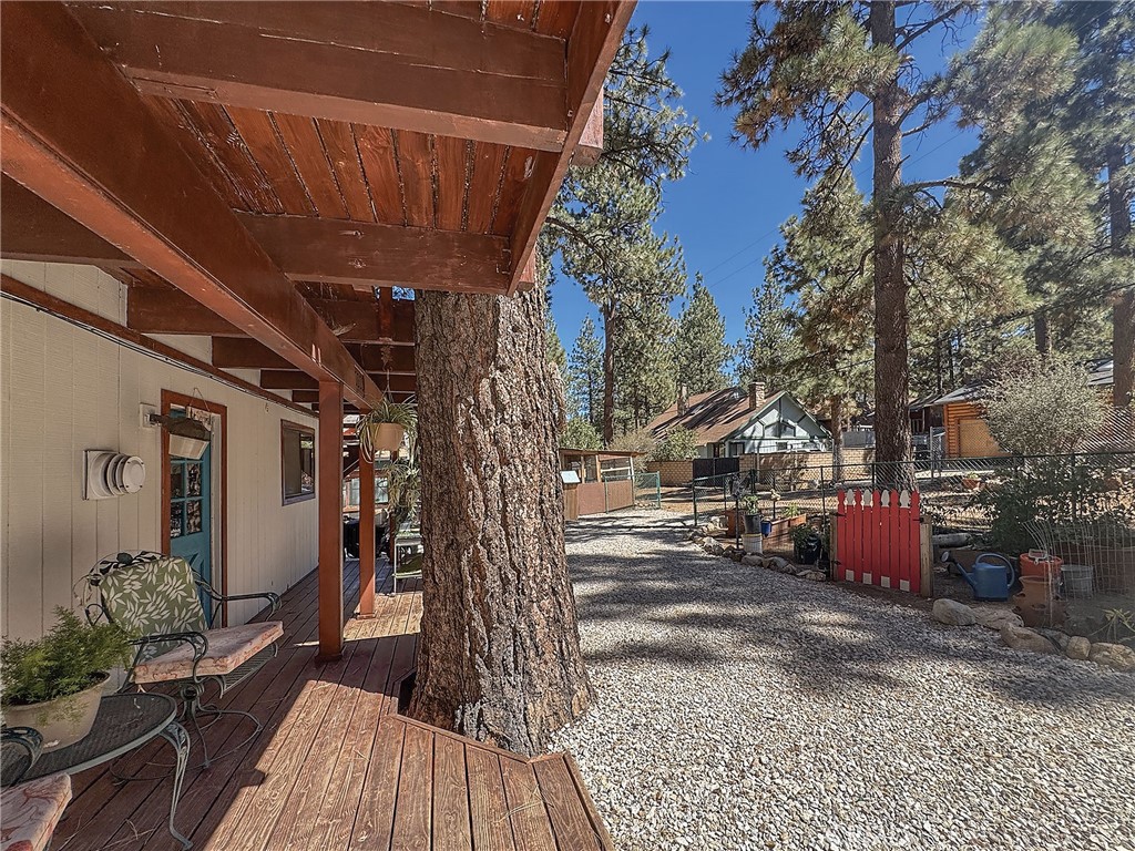 1971 Fern Property Photo 38