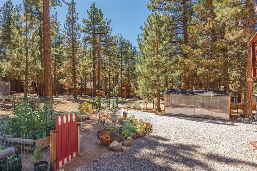1971 Fern Property Photo 41