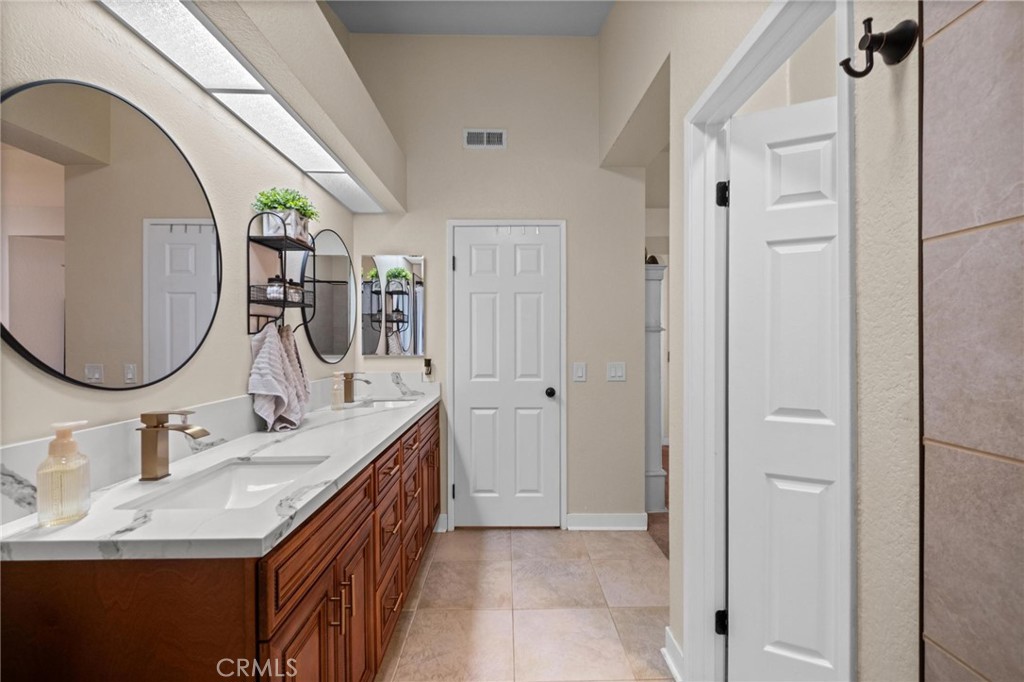 10960 Larkspur Property Photo 27