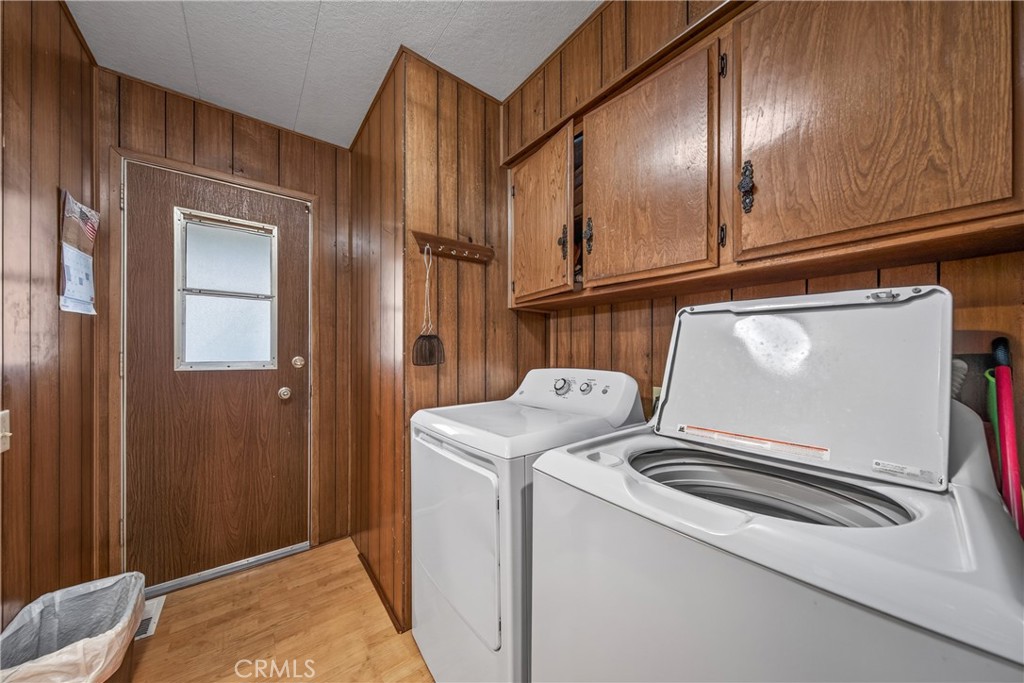 12582 2nd 21 Property Photo 18