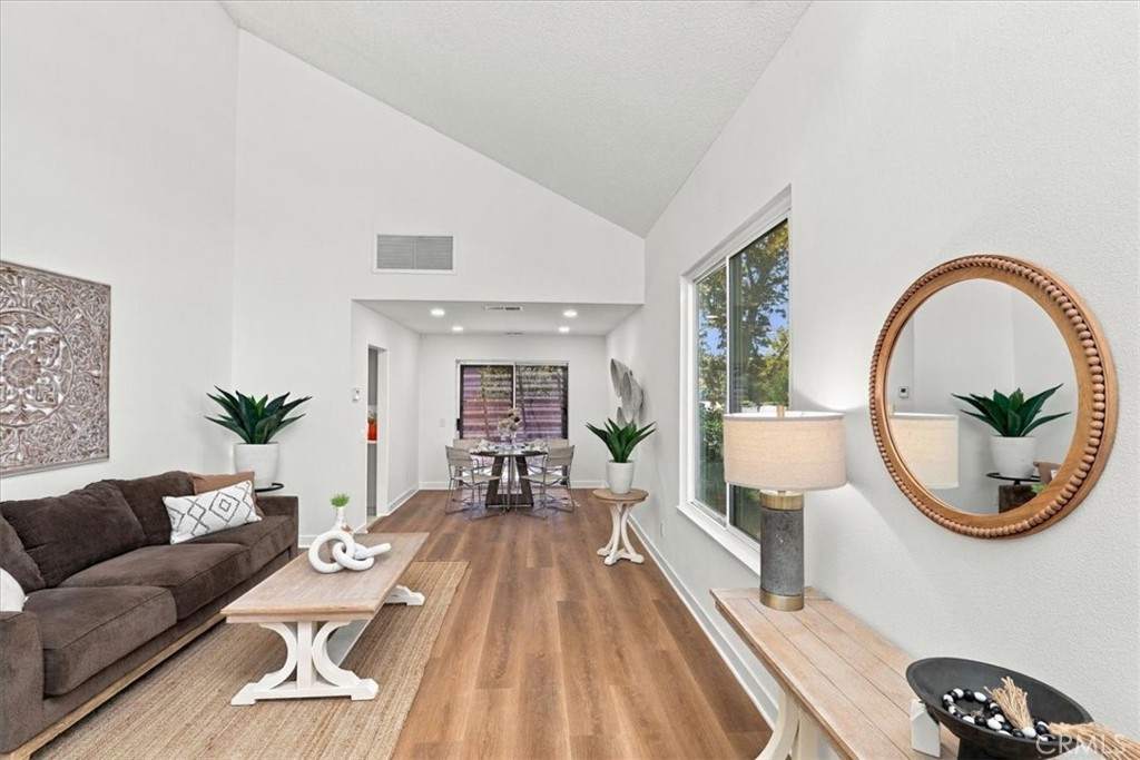 1258 Sherry Property Photo 7