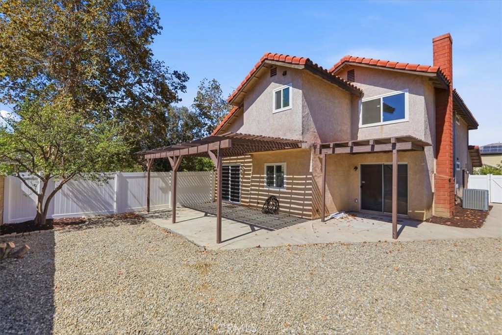 1258 Sherry Property Photo 33