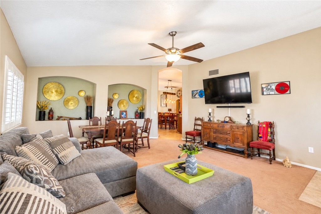 7141 Redwood Street Property Photo 2
