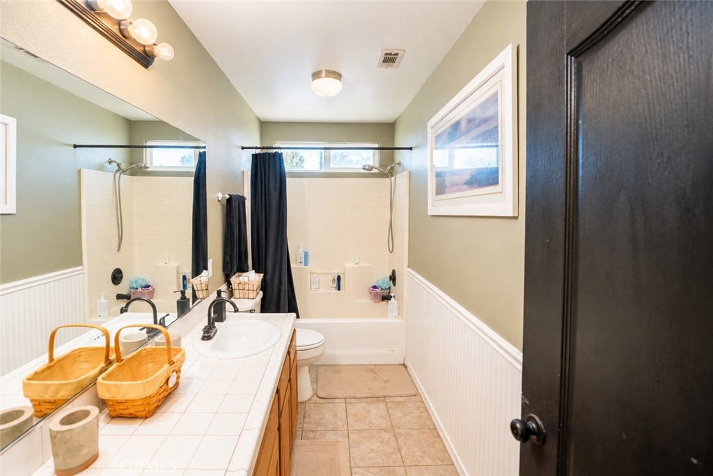 7141 Redwood Street Property Photo 13
