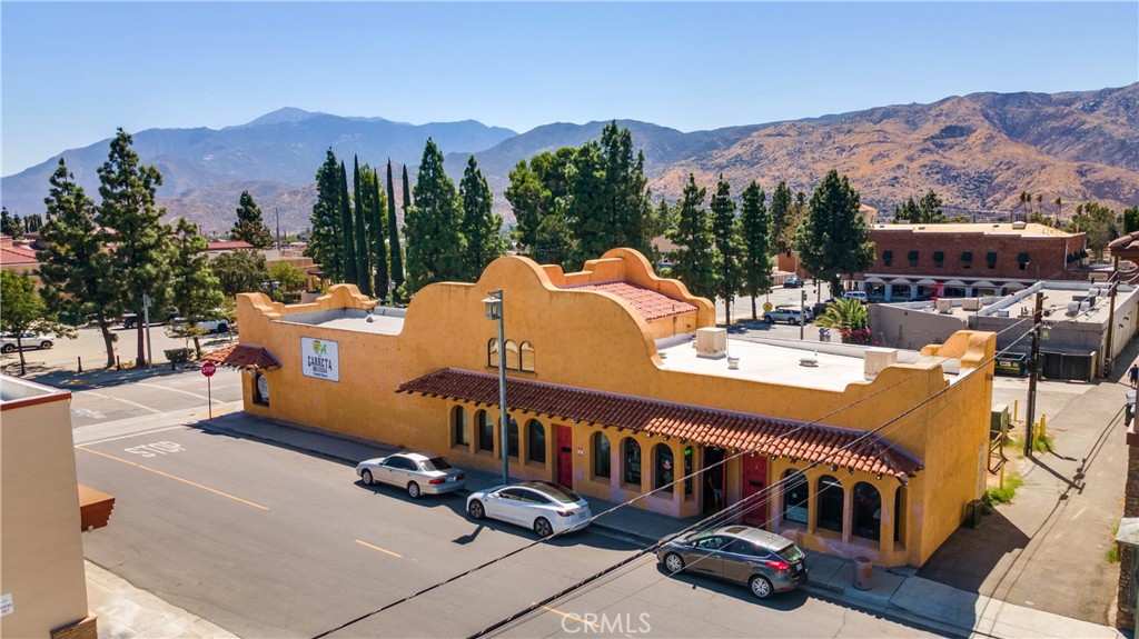 89 N San Gorgonio Avenue Property Photo 4