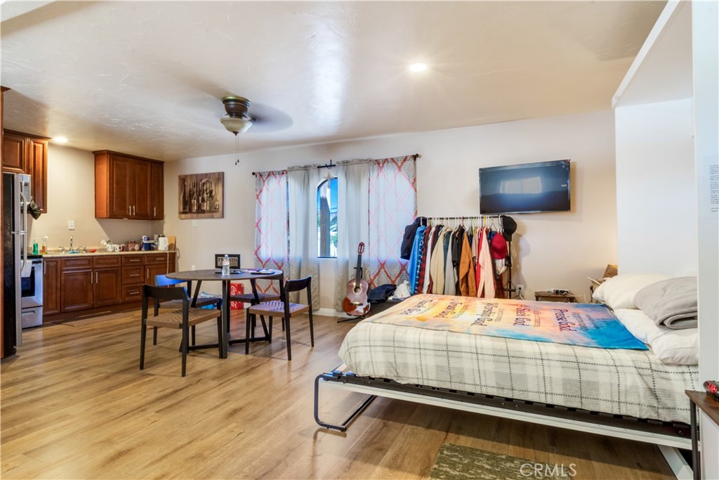 89 N San Gorgonio Avenue Property Photo 11