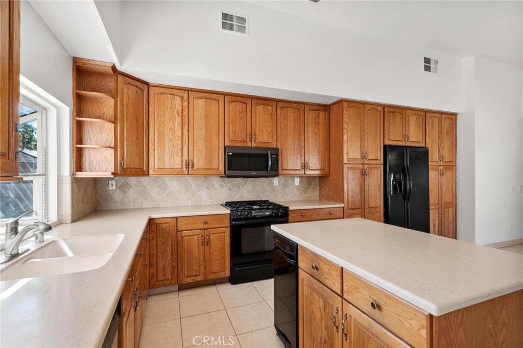 11810 Avalon Property Photo 12