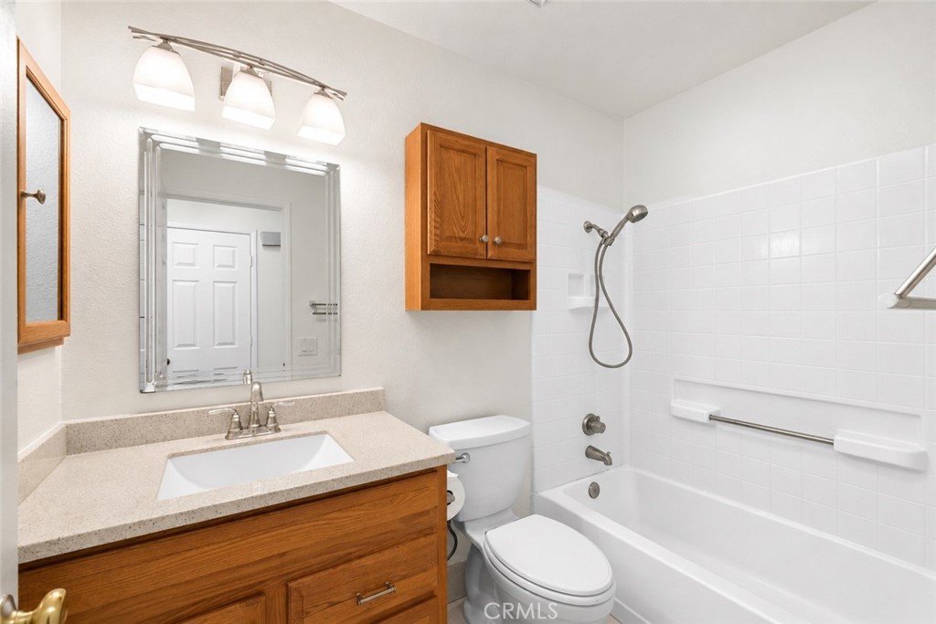 11810 Avalon Property Photo 16