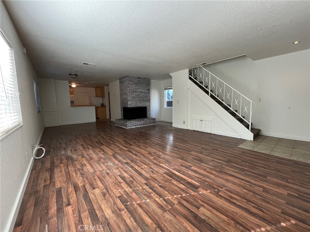 314 W Aeroplane Property Photo 4