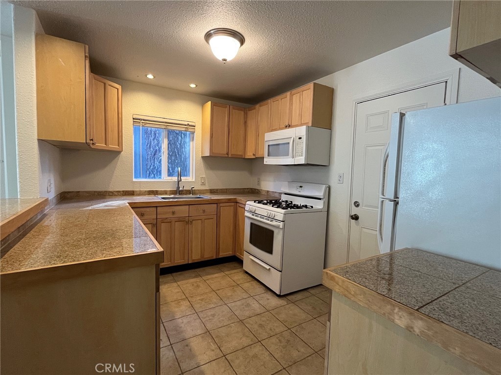 314 W Aeroplane Property Photo 6