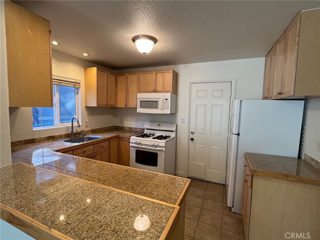 314 W Aeroplane Property Photo 7
