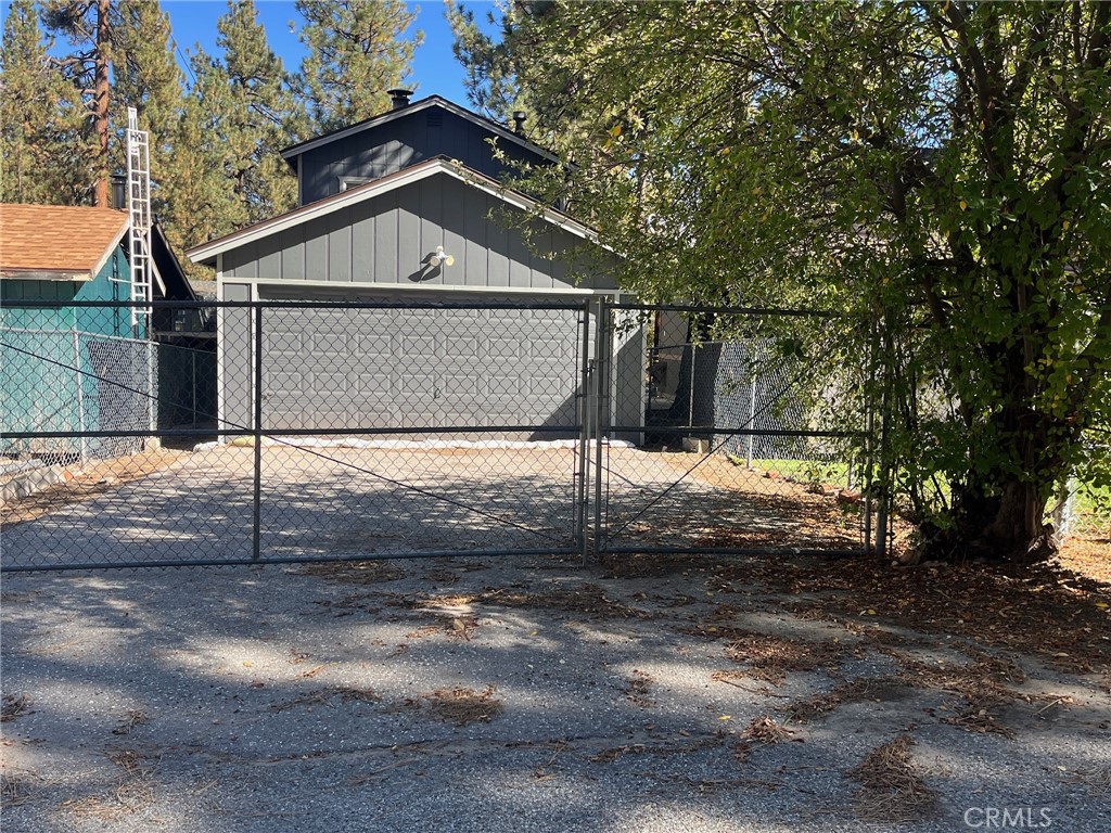 314 W Aeroplane Property Photo 17