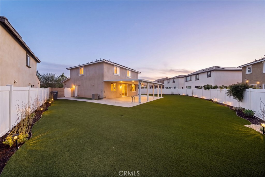 1681 Gold Medal Property Photo 2