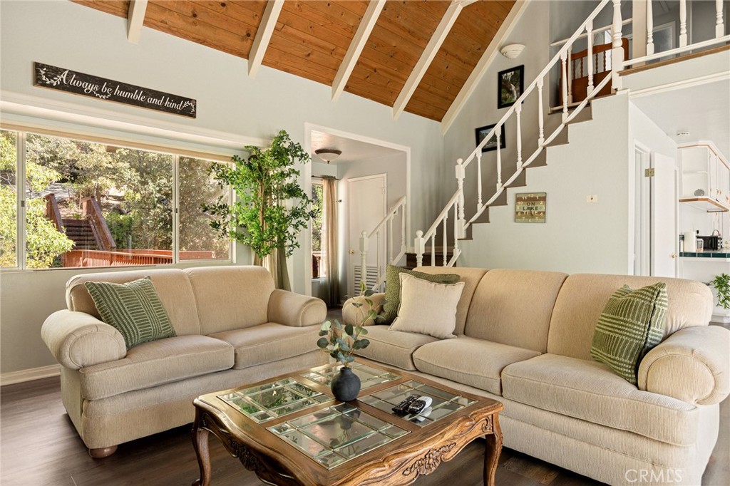 28165 Grenoble Property Photo 6