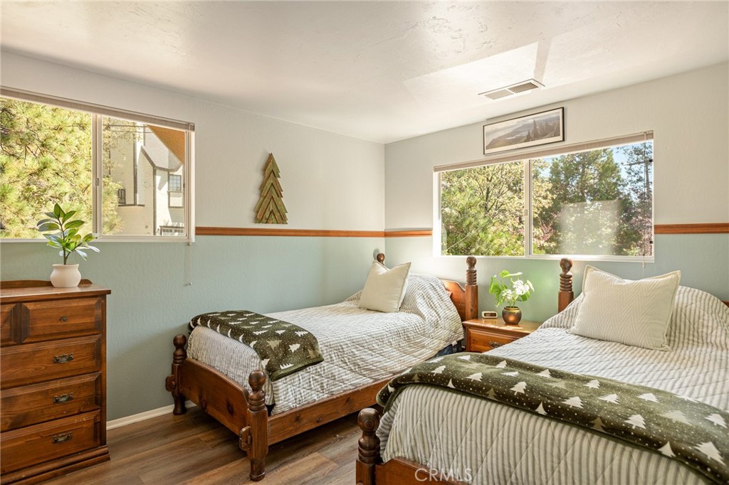 28165 Grenoble Property Photo 16