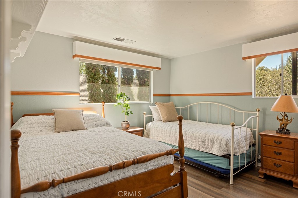 28165 Grenoble Property Photo 18