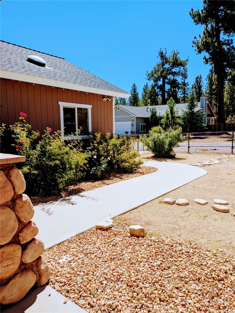 435 Wagon Wheel Road Property Photo 5