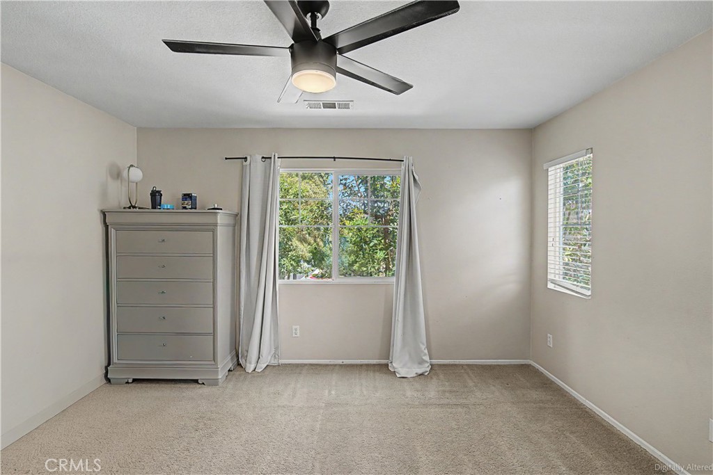 3271 Laval Property Photo 27