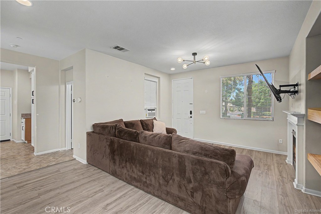 3271 Laval Property Photo 29