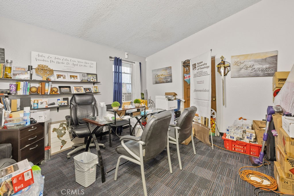 820 Larch St Property Photo 20