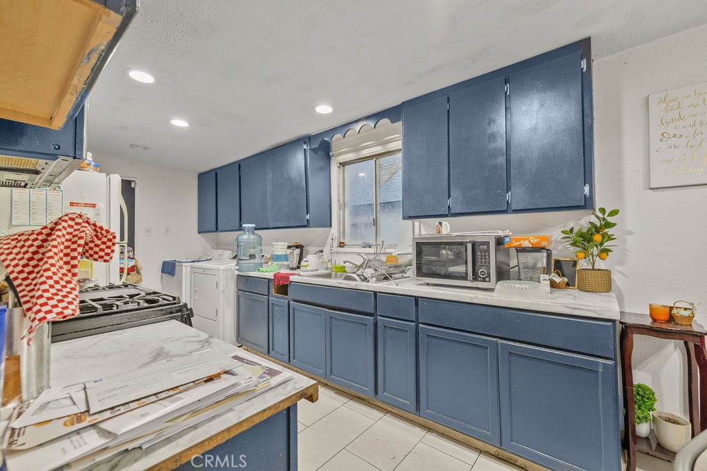 820 Larch St Property Photo 44