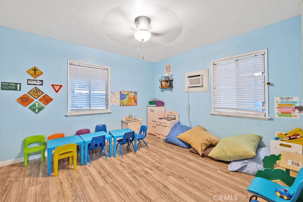 820 Larch St Property Photo 52