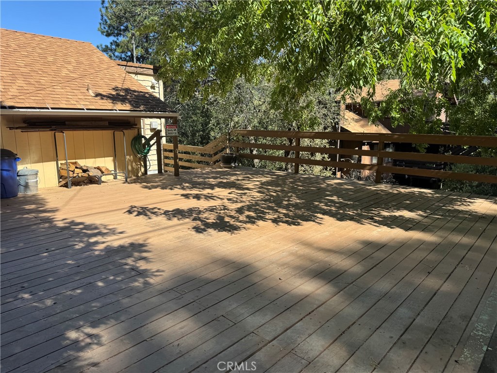 327 E Zermatt Drive Property Photo 4