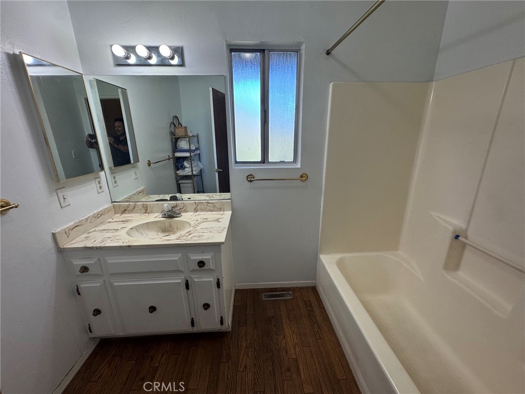 327 E Zermatt Drive Property Photo 20