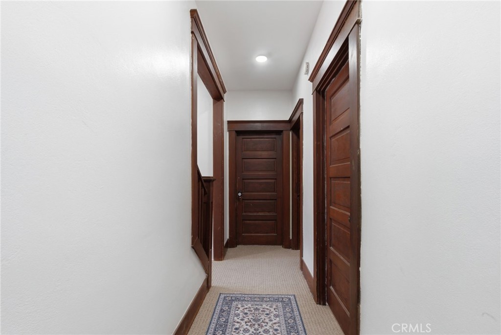 228 S Spring Property Photo 10