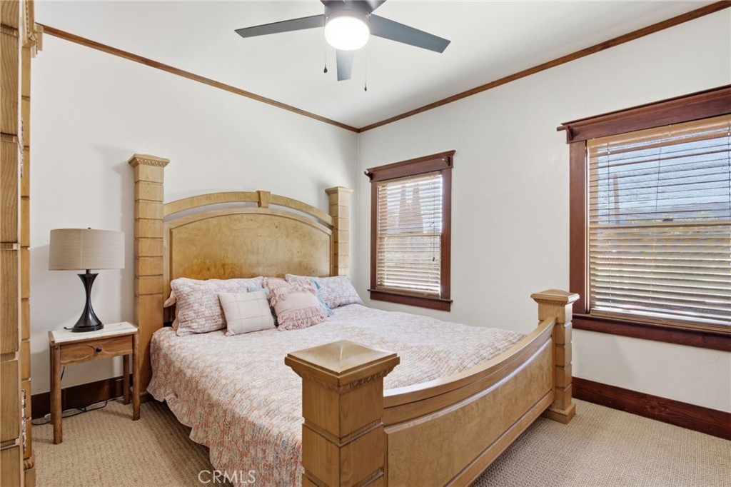 228 S Spring Property Photo 16