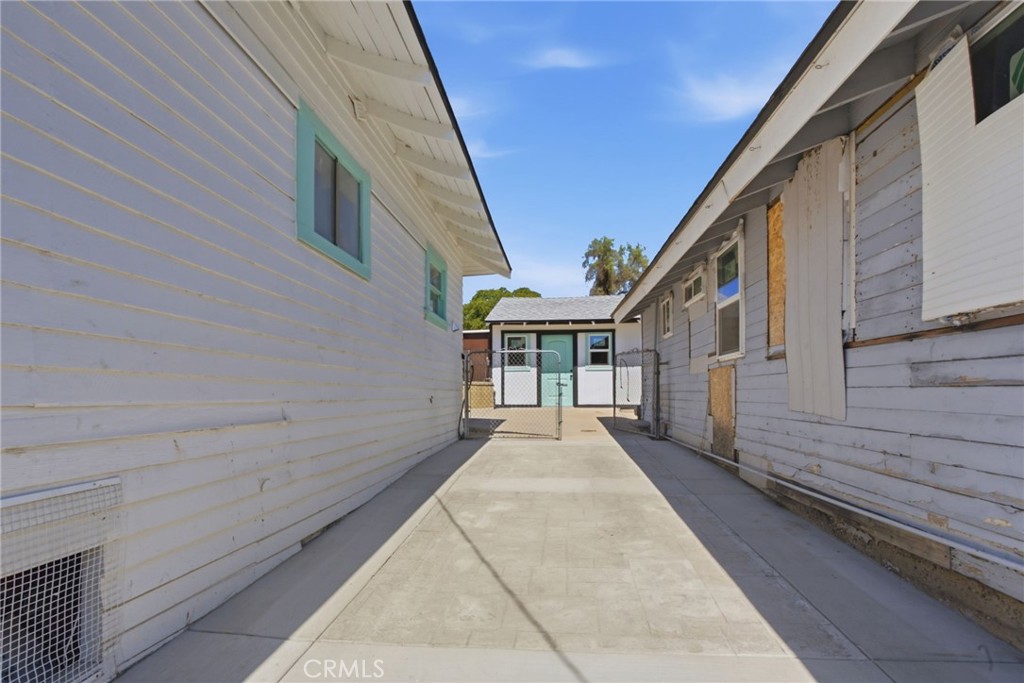 228 S Spring Property Photo 44