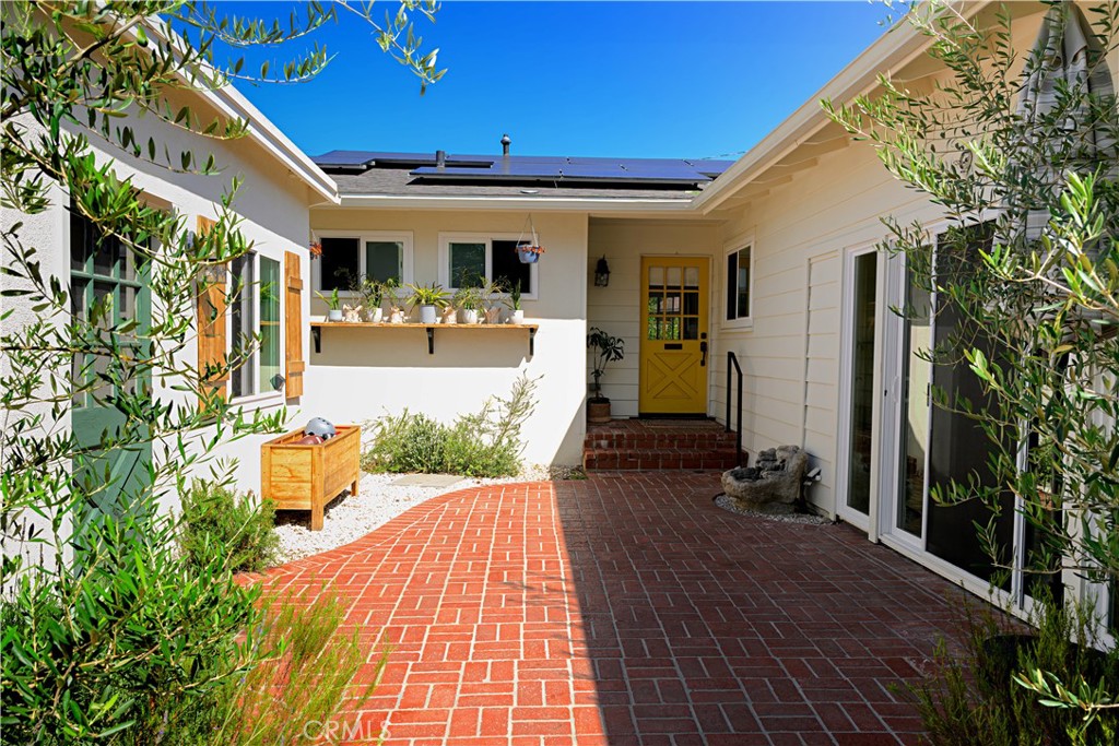 5521 Hunter Street Property Photo 1
