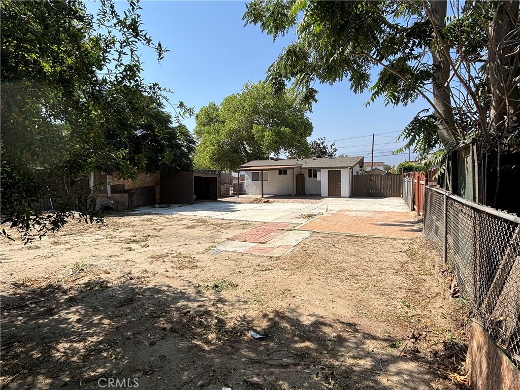 885 San Jacinto Property Photo 14