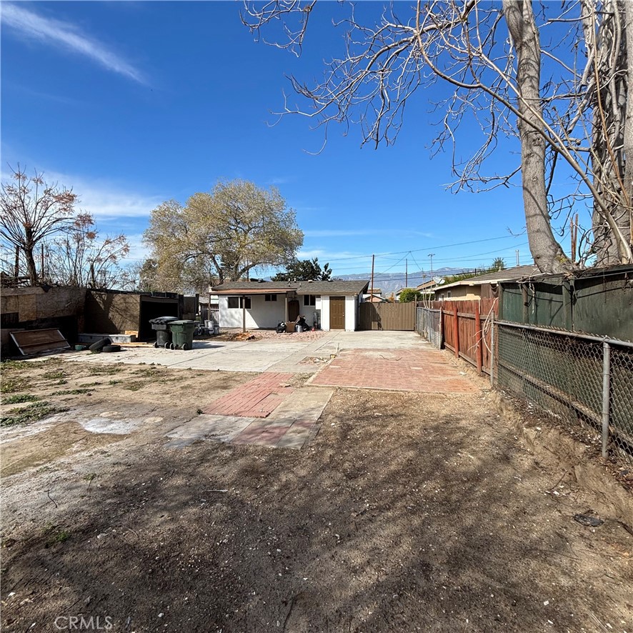 885 San Jacinto Property Photo 19