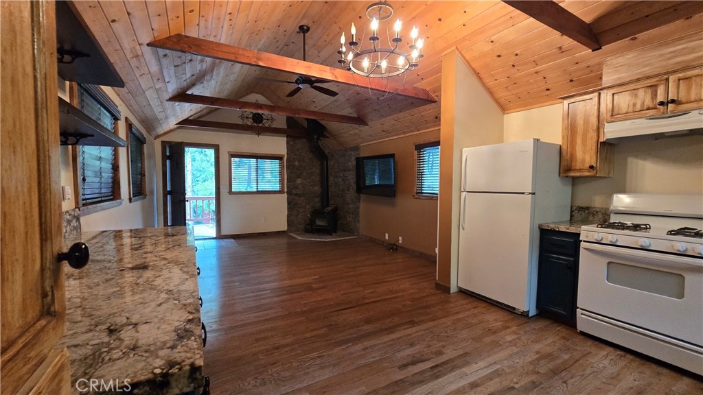 9256 Wood Property Photo 7
