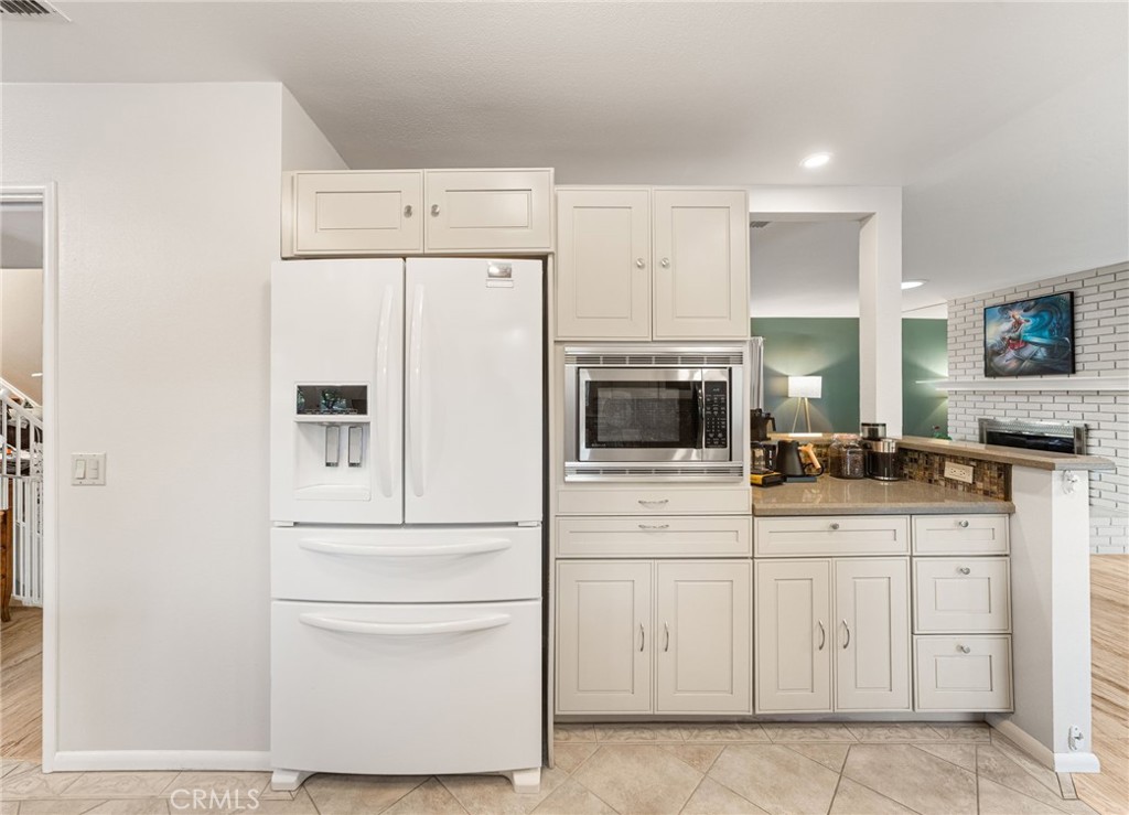 662 Valley View Property Photo 11