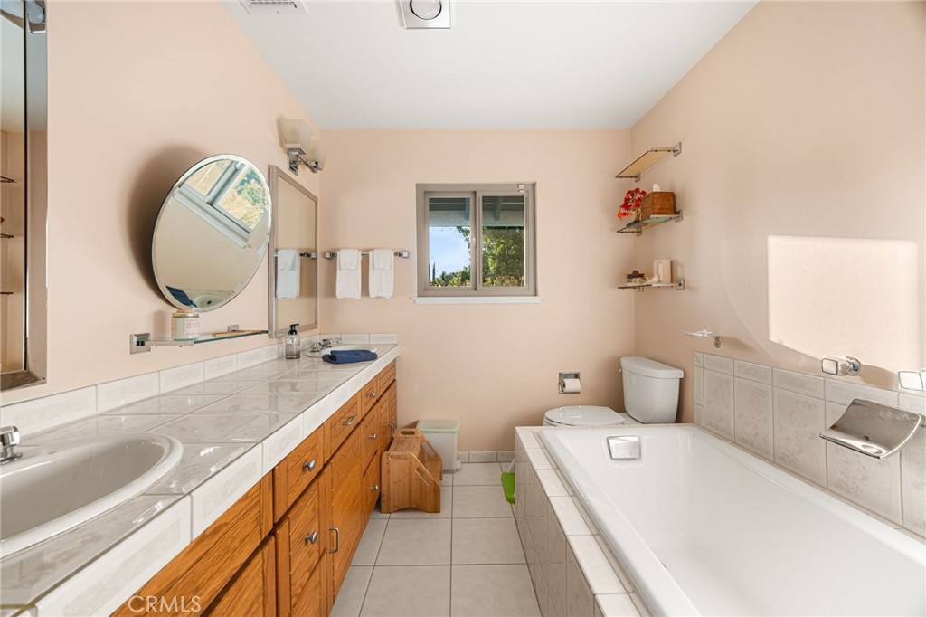 662 Valley View Property Photo 23