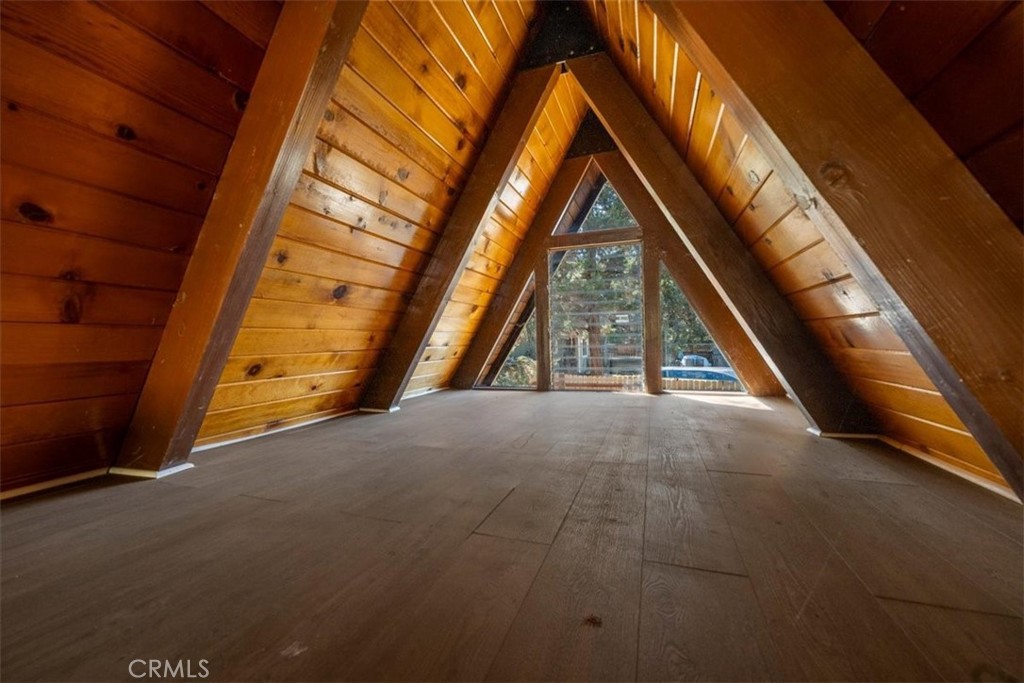 108 Pine Property Photo 11