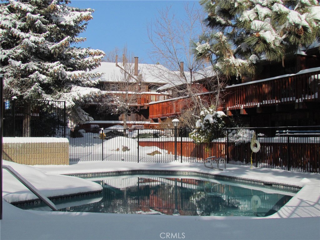 861 Thrush Unit 8 Property Photo 30