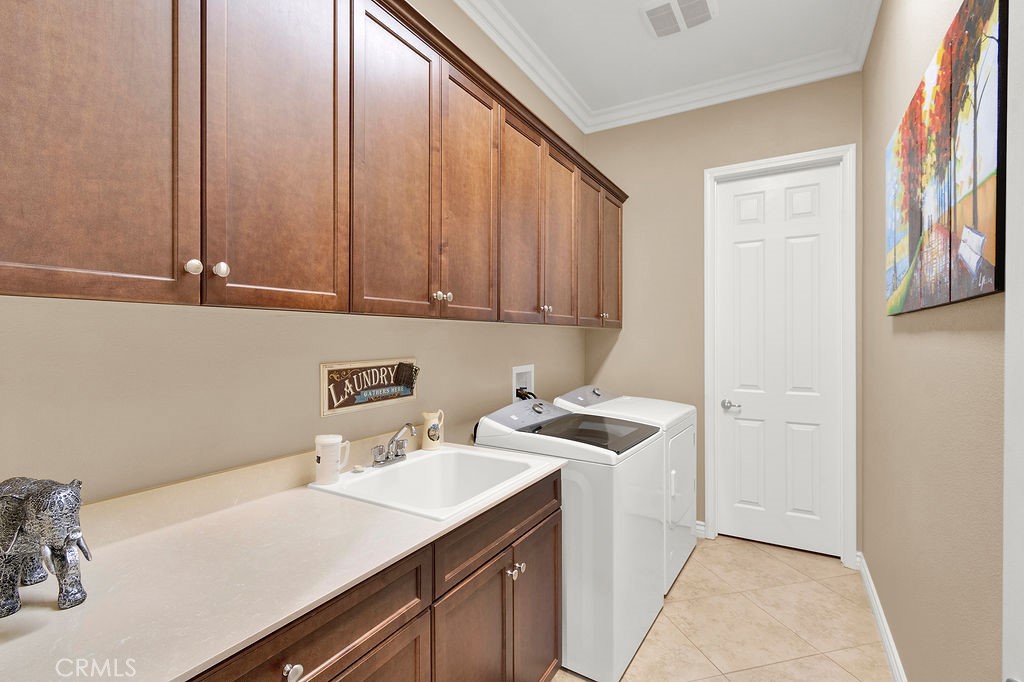 1575 Humboldt Peak Property Photo 33