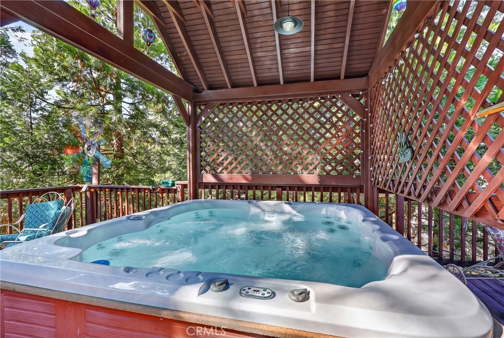 374 Grass Valley Road Property Photo 2