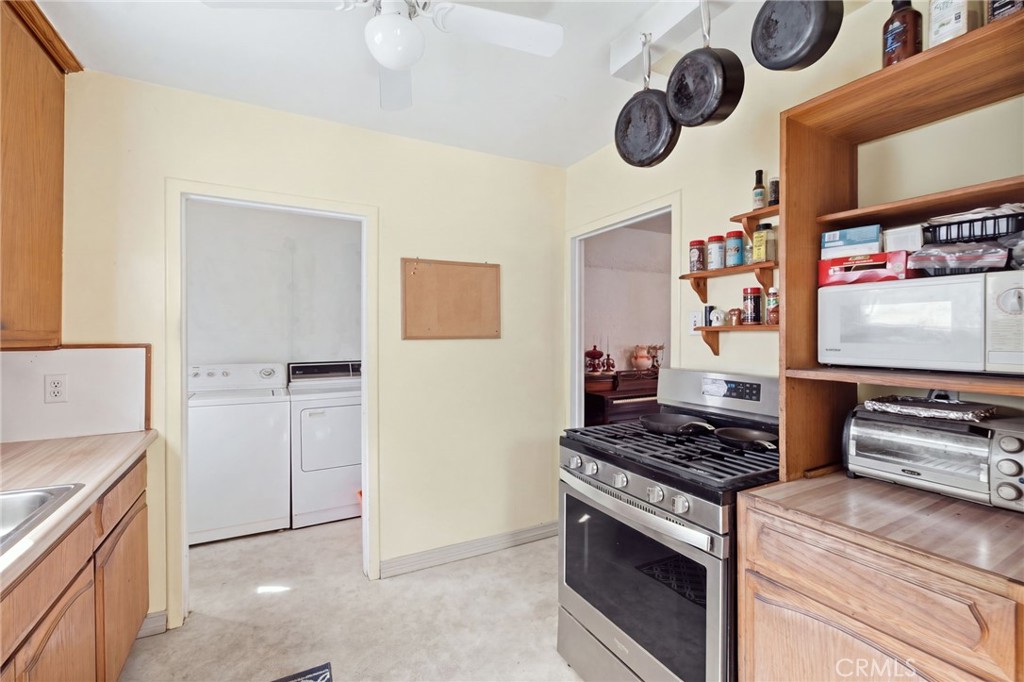 2022 Blenheim Property Photo 16