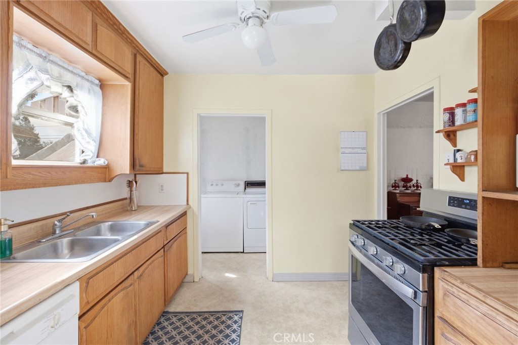 2022 Blenheim Property Photo 17