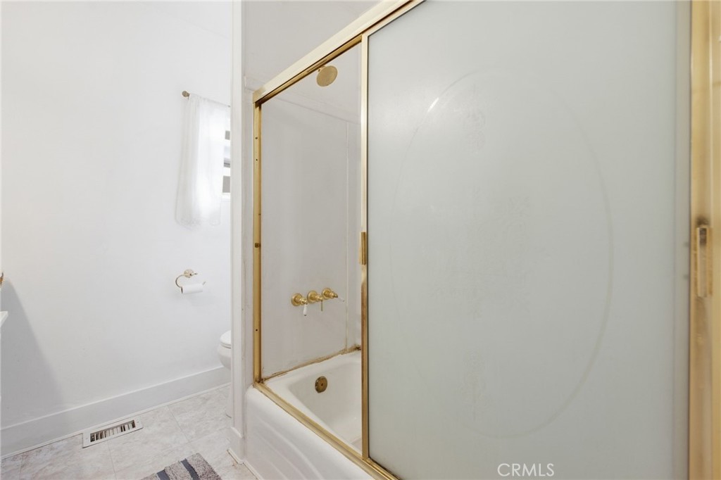 2022 Blenheim Property Photo 25