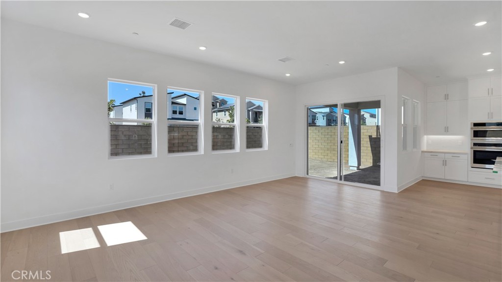 201 Briar Moon Property Photo 3